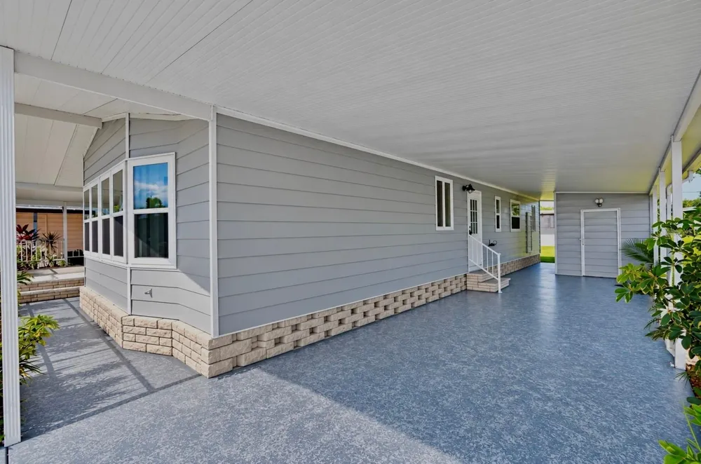 8534 IMPERIAL CIRCLE Palmetto, FL 34221