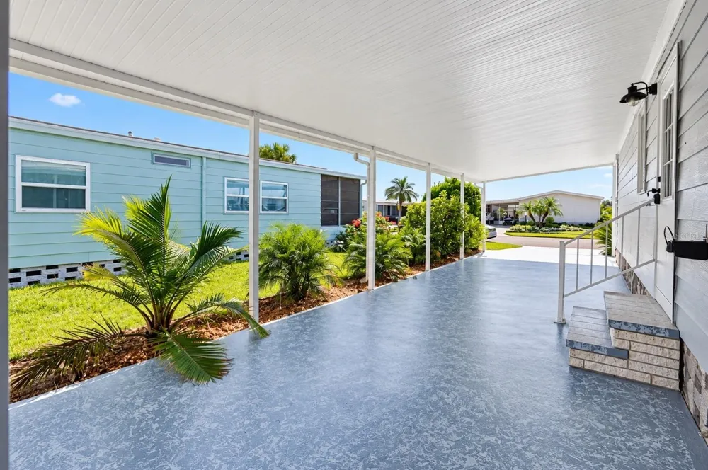 8534 IMPERIAL CIRCLE Palmetto, FL 34221