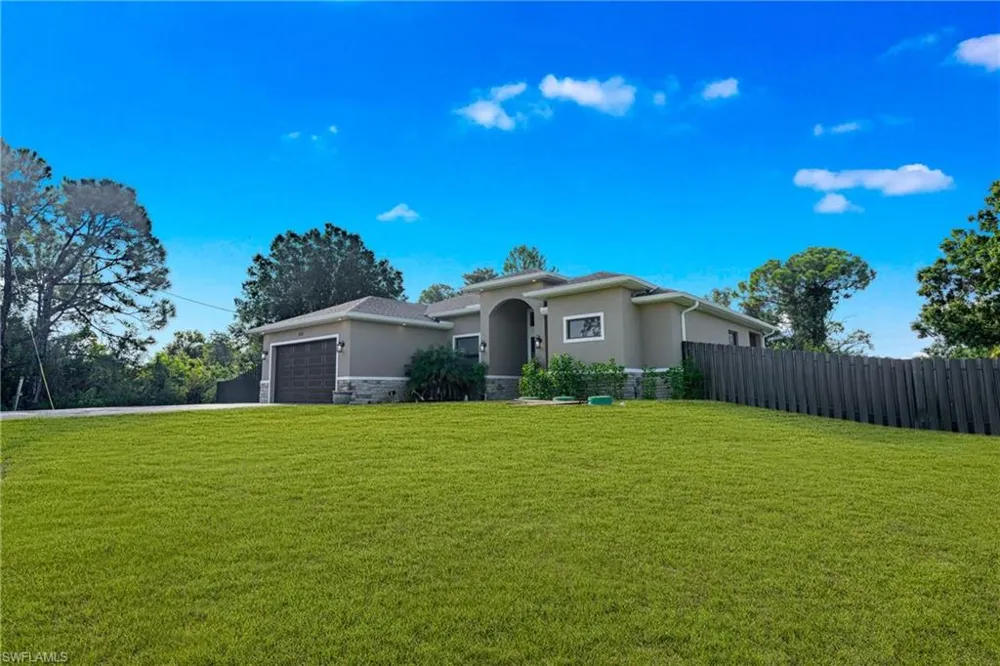 810 Sentinela Boulevard Lehigh Acres, FL 33974