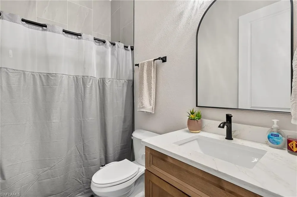 810 Sentinela Boulevard Lehigh Acres, FL 33974