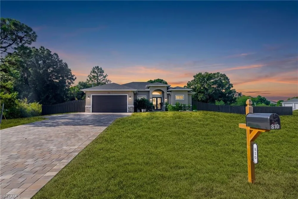 810 Sentinela Boulevard Lehigh Acres, FL 33974
