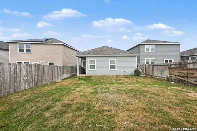 13522 Sunrise Mdw St Hedwig, TX 78152