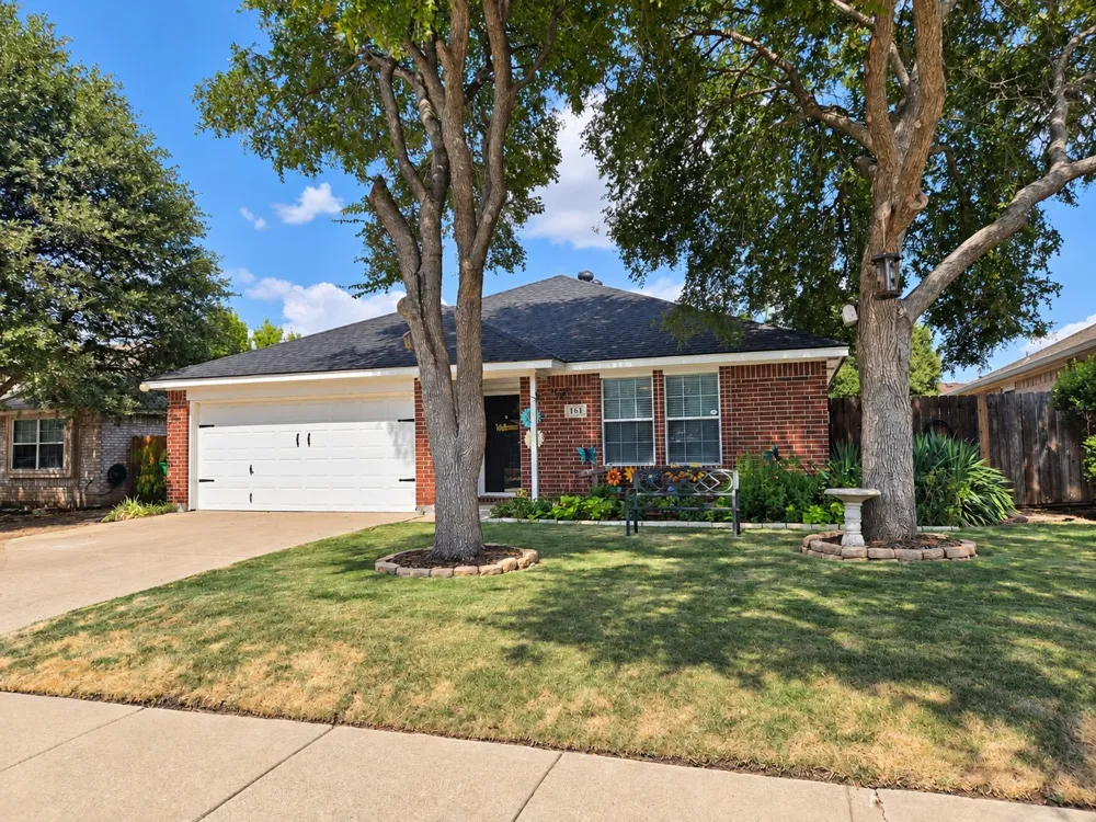 161 Adams Drive Crowley, TX 76036