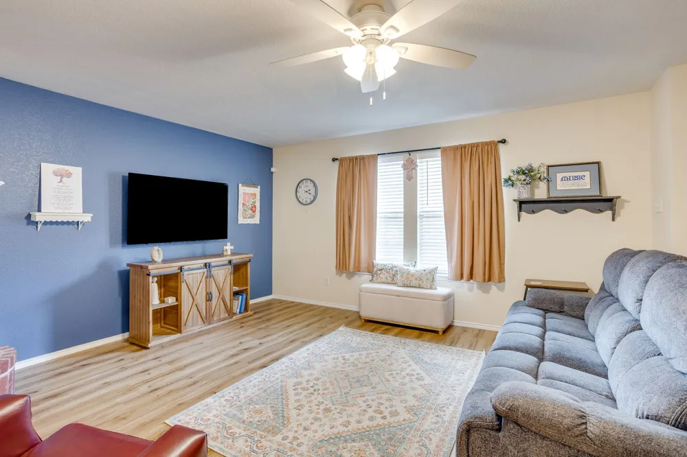 161 Adams Drive Crowley, TX 76036