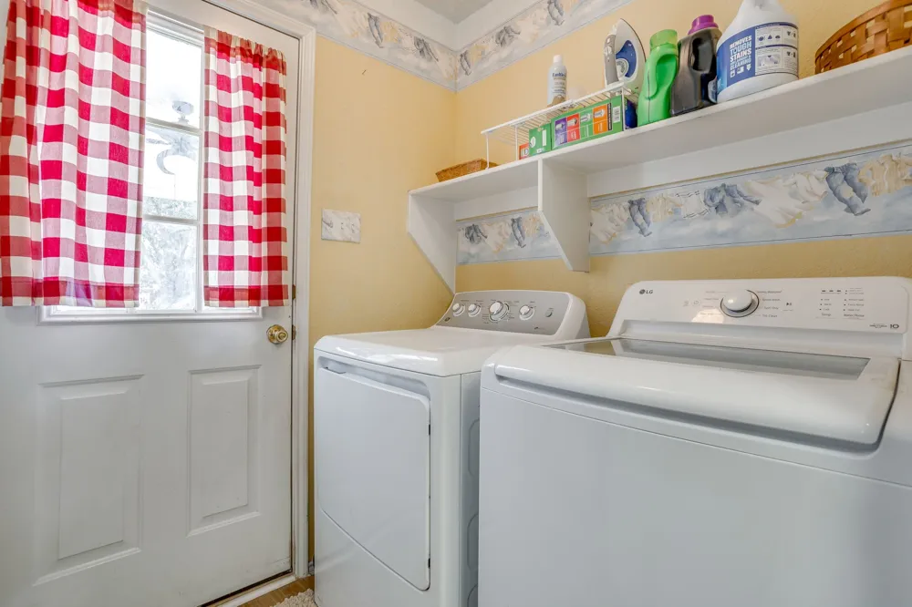161 Adams Drive Crowley, TX 76036