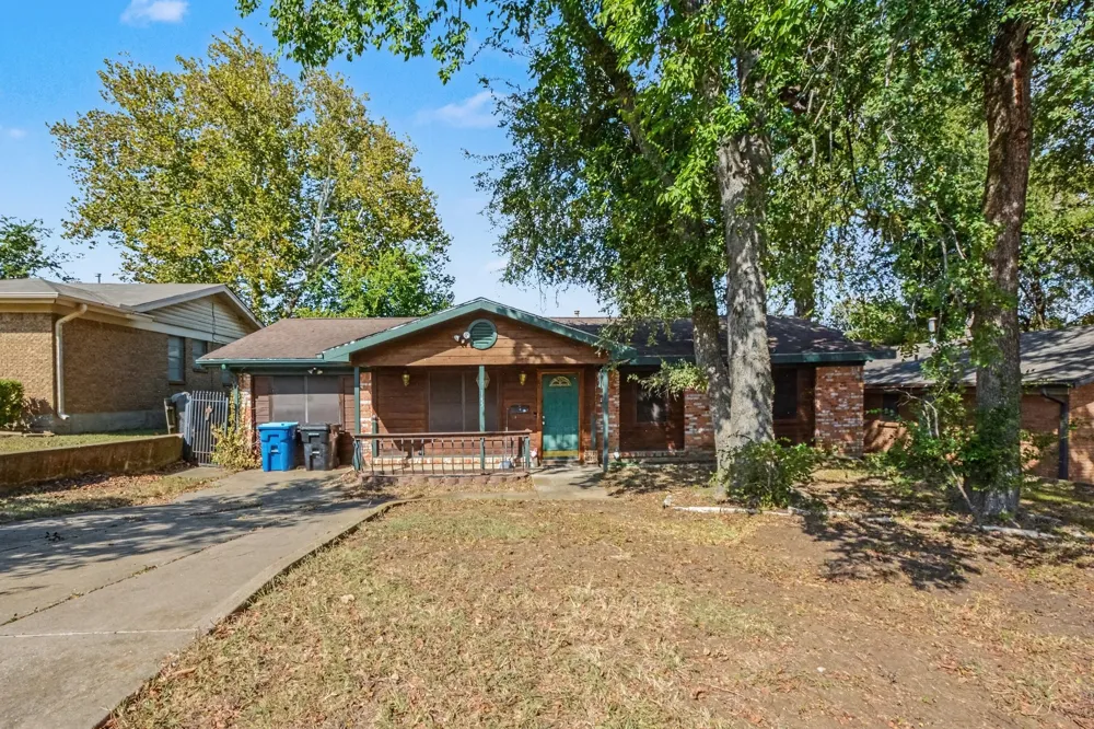 145 Imperial Drive Denison, TX 75020
