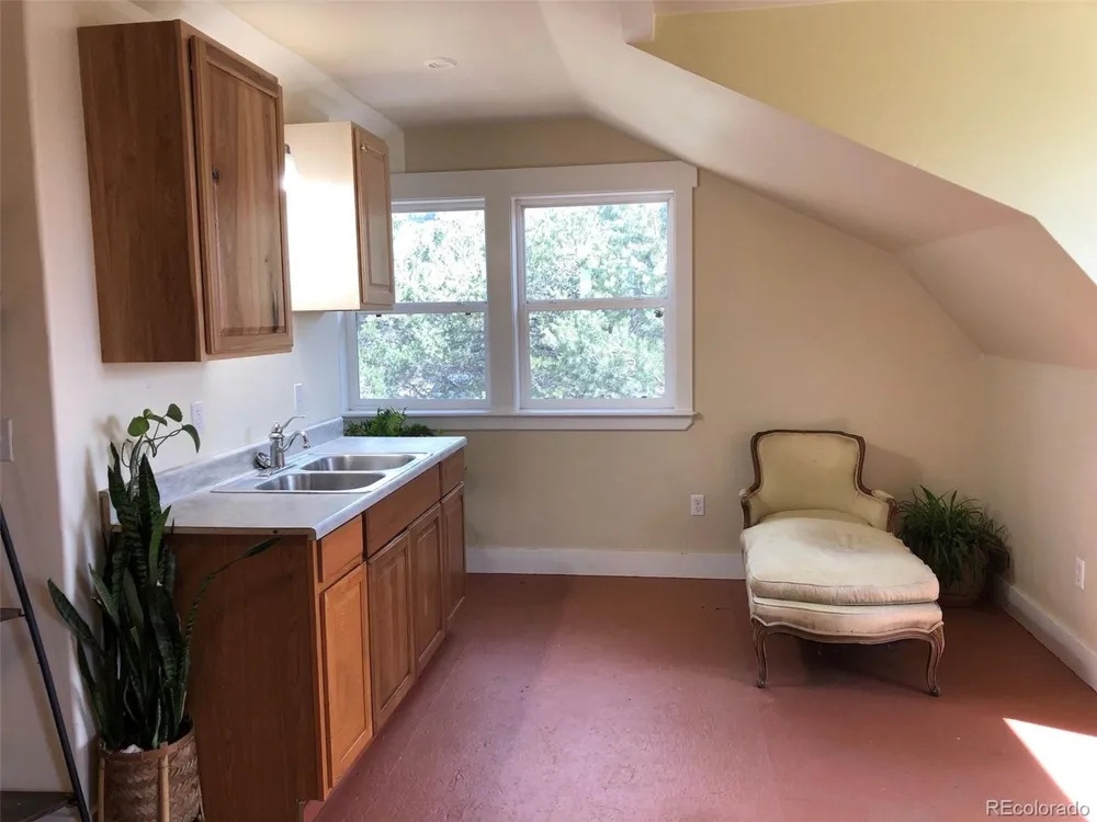 375 S Cedar Street Crestone, CO 81131