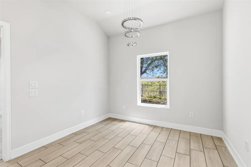 706 S Brownleaf Street San Antonio, TX 78227