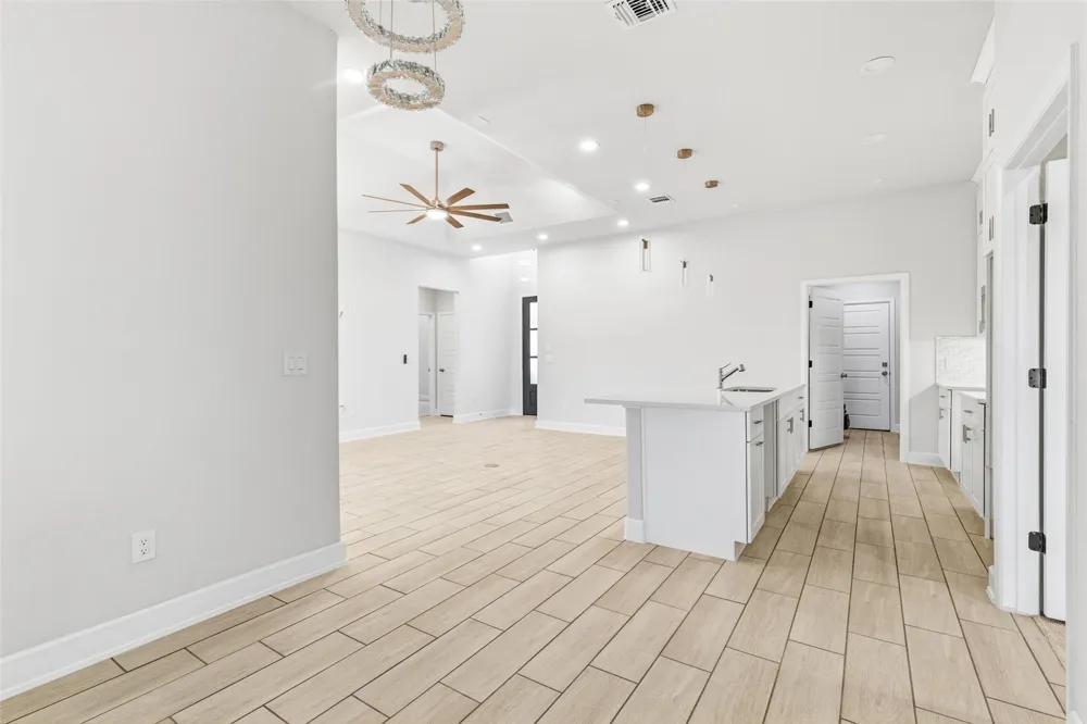 706 S Brownleaf Street San Antonio, TX 78227