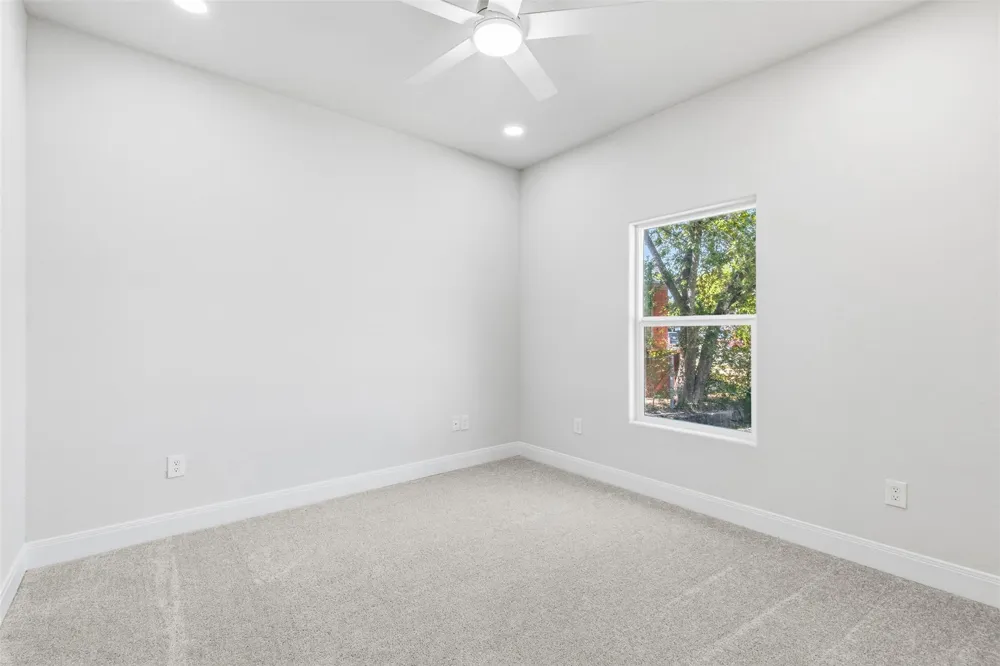 706 S Brownleaf Street San Antonio, TX 78227