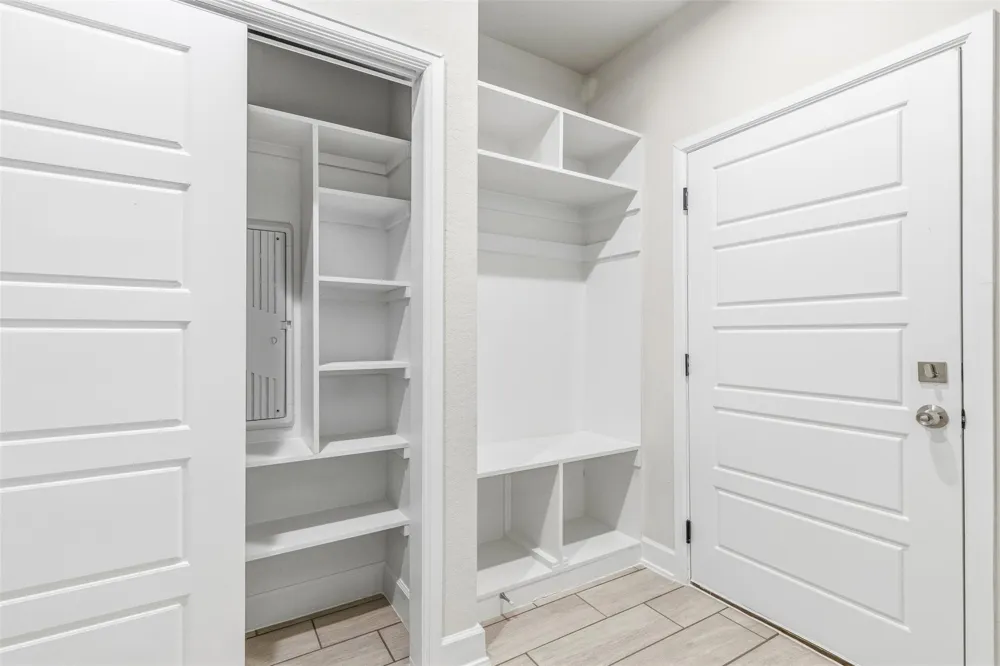 706 S Brownleaf Street San Antonio, TX 78227