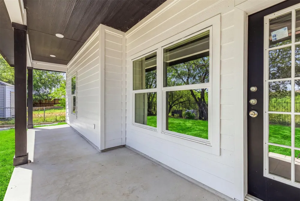 706 S Brownleaf Street San Antonio, TX 78227