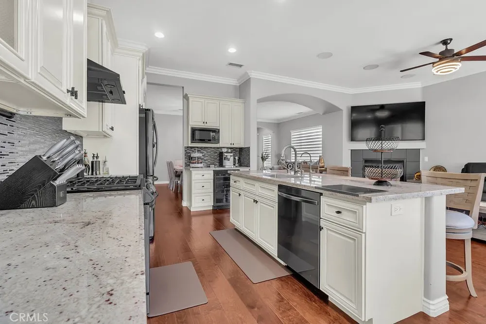 9251 Hughes Corona, CA 92883