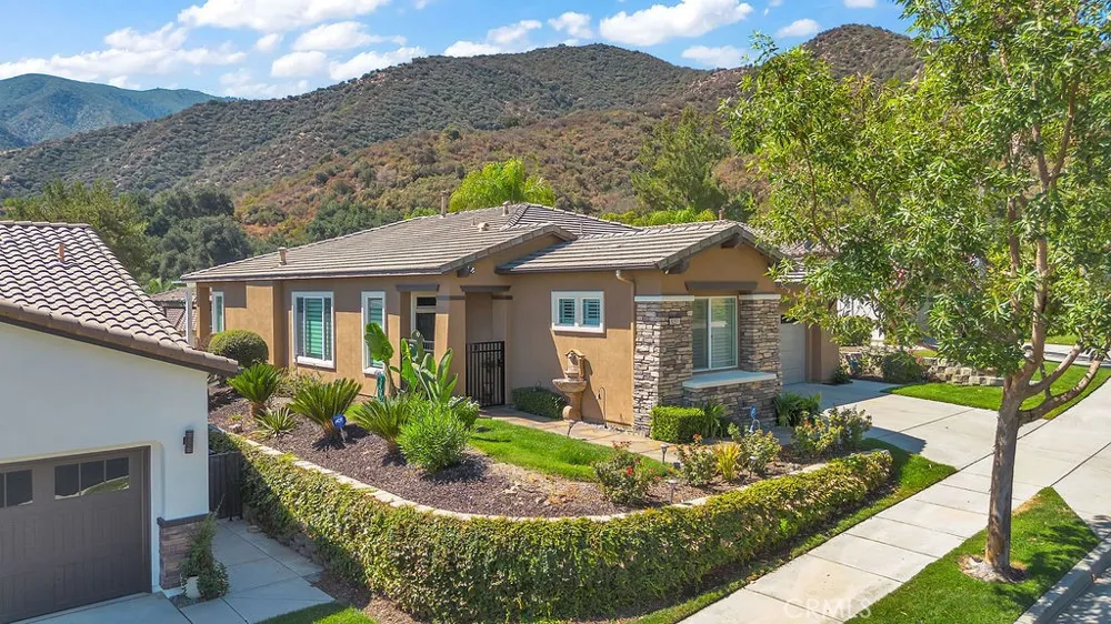 9251 Hughes Corona, CA 92883