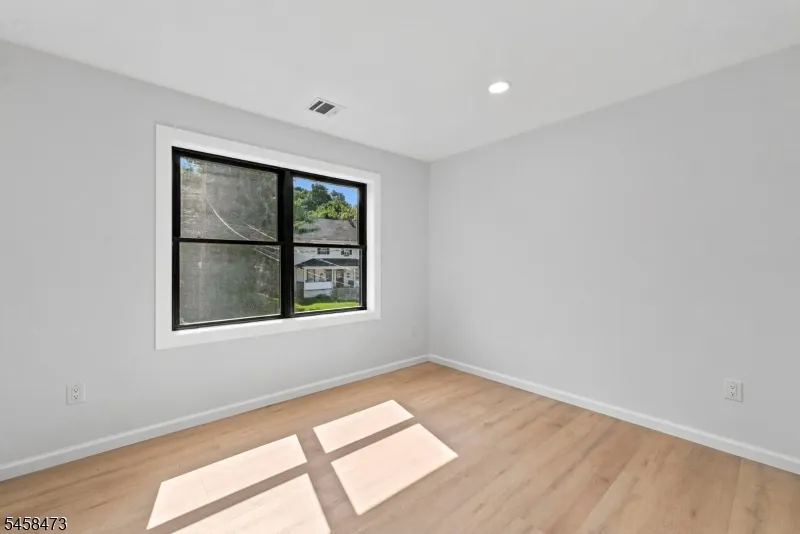 139 Main St Franklin, NJ 07416