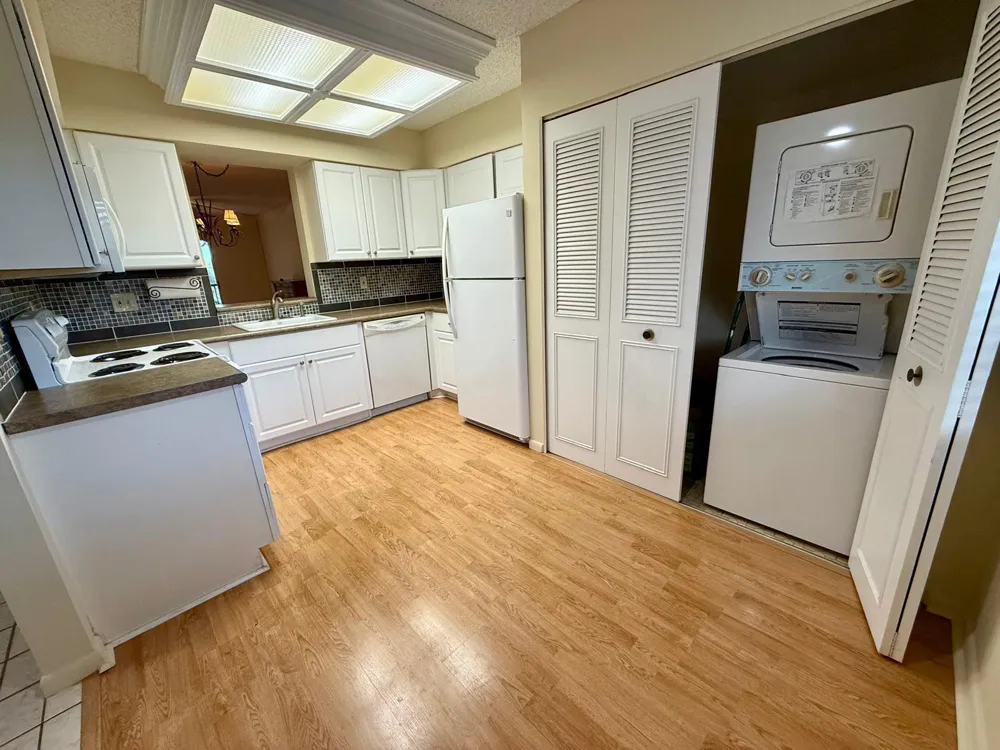 2212 S CYPRESS BEND DRIVE #303 Pompano Beach, FL 33069