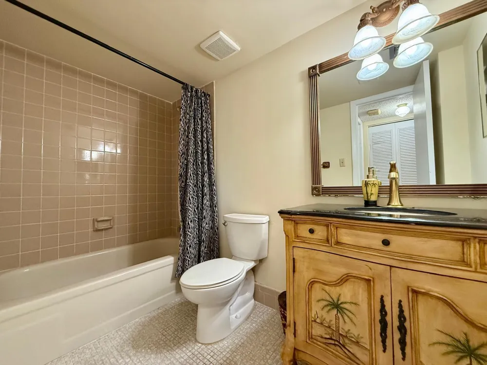 2212 S CYPRESS BEND DRIVE #303 Pompano Beach, FL 33069