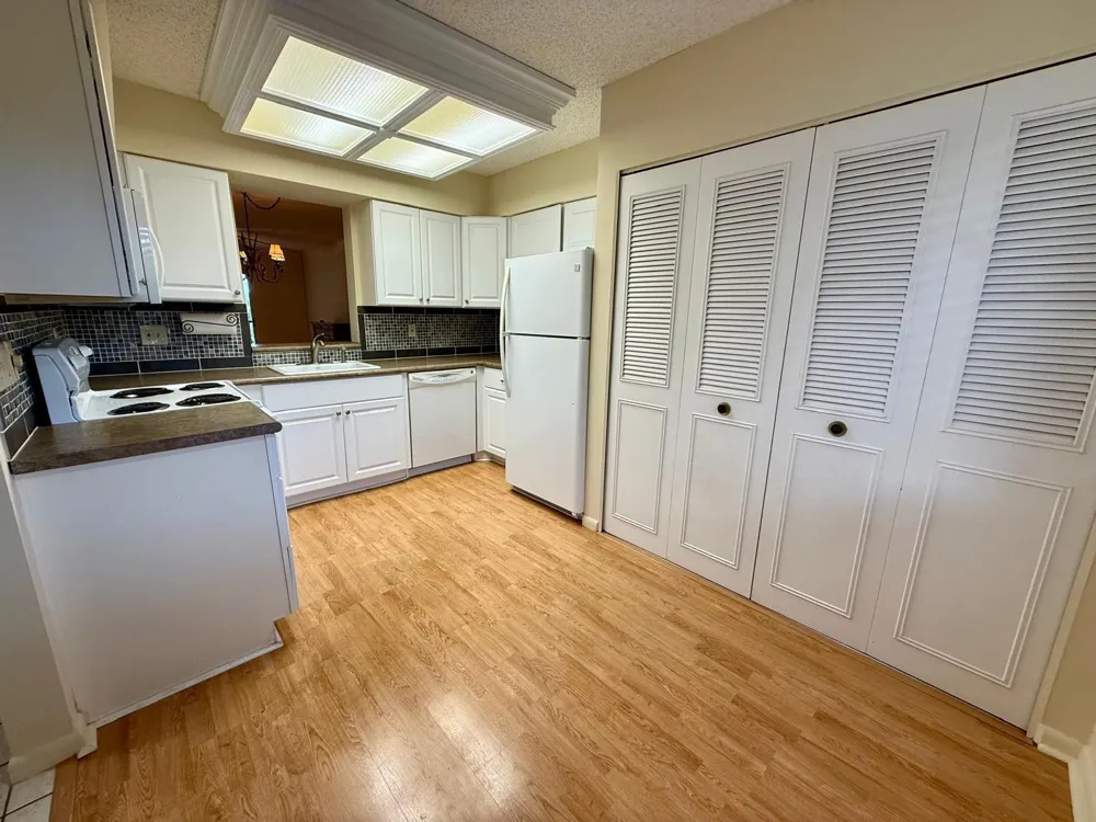 2212 S CYPRESS BEND DRIVE #303 Pompano Beach, FL 33069