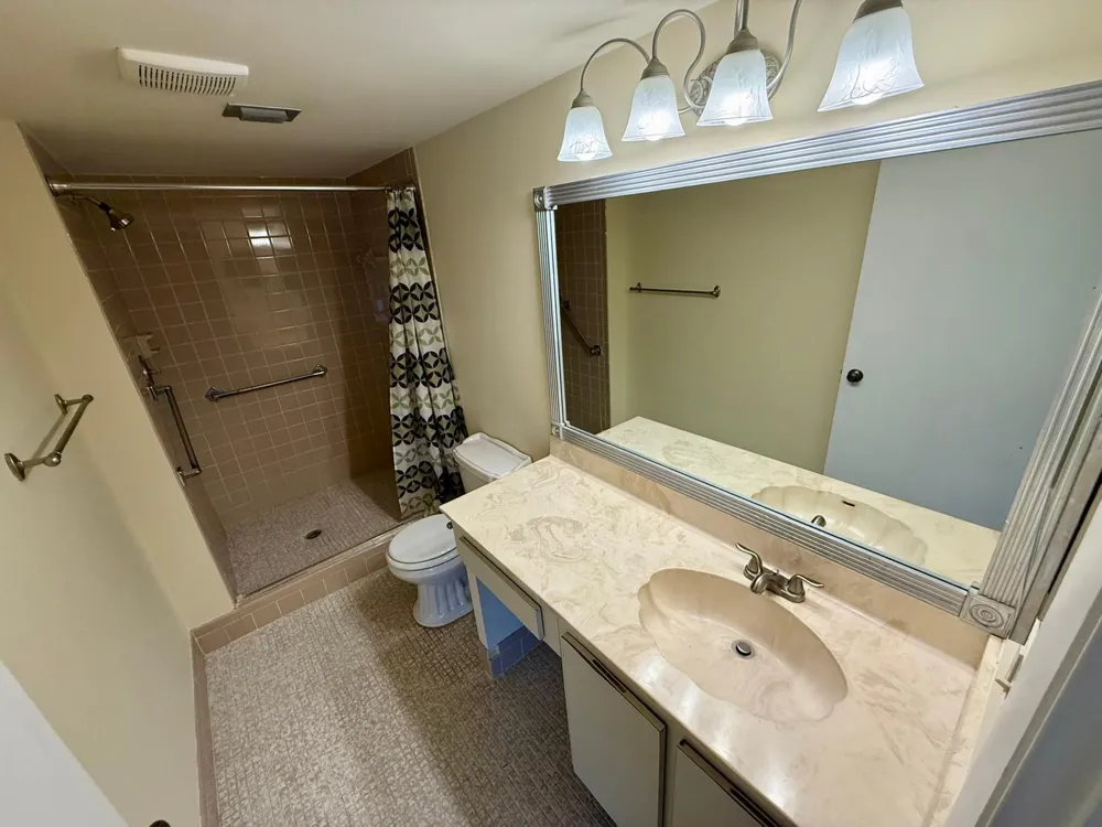 2212 S CYPRESS BEND DRIVE #303 Pompano Beach, FL 33069