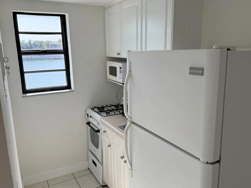 6484 INDIAN CREEK DRIVE #132 Miami Beach, FL 33141