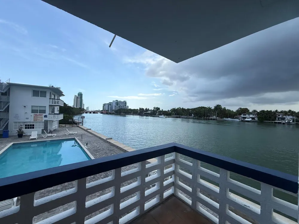 6484 INDIAN CREEK DRIVE #132 Miami Beach, FL 33141