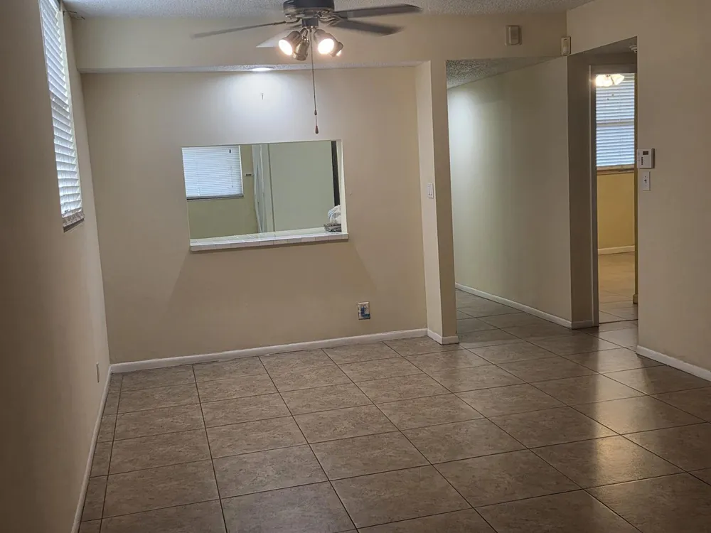 8419 Forest Hills Drive #105 Coral Springs, FL 33065