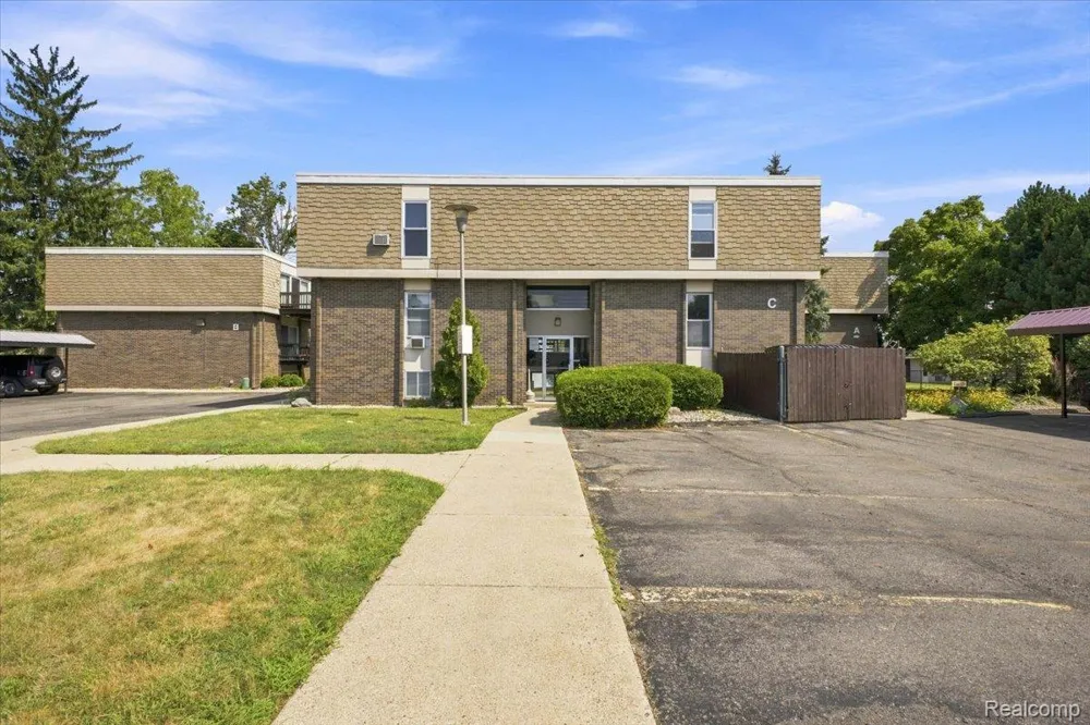 250 Liberty Street #206 Belleville City, MI 48111