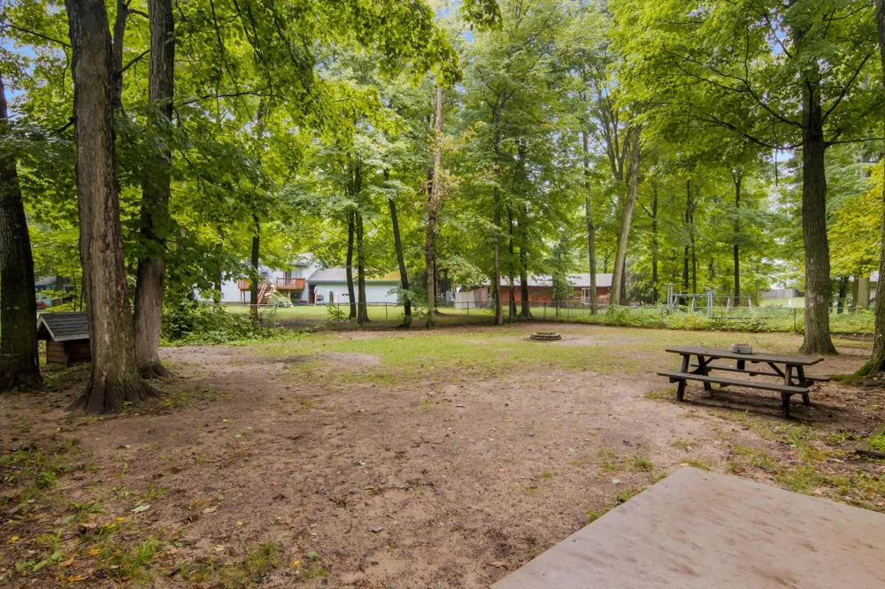 1746 Rasho Road East Bay Township, MI 49686