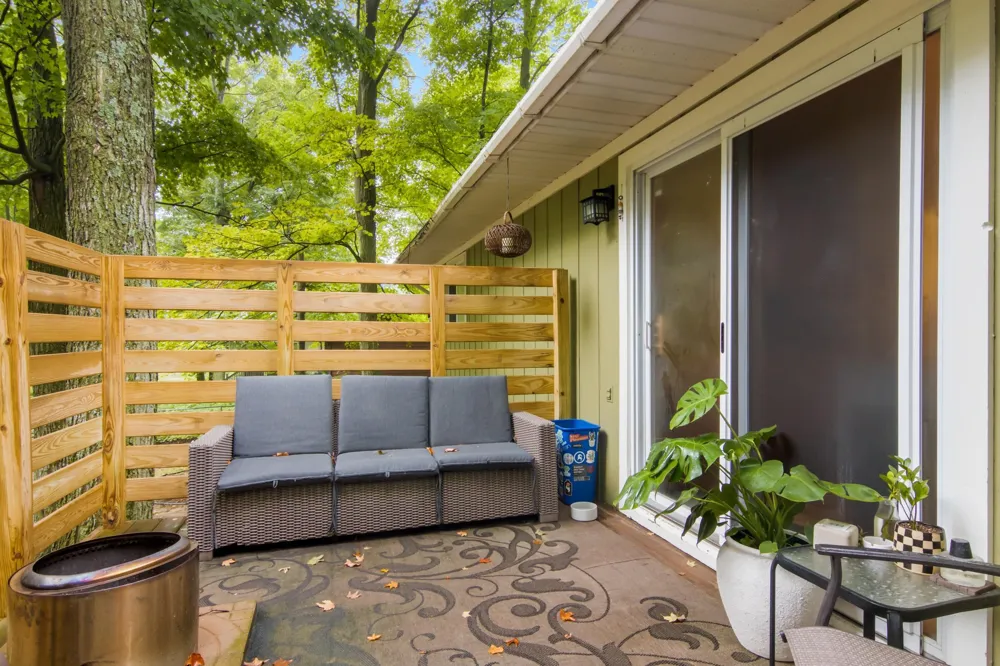 1746 Rasho Road East Bay Township, MI 49686