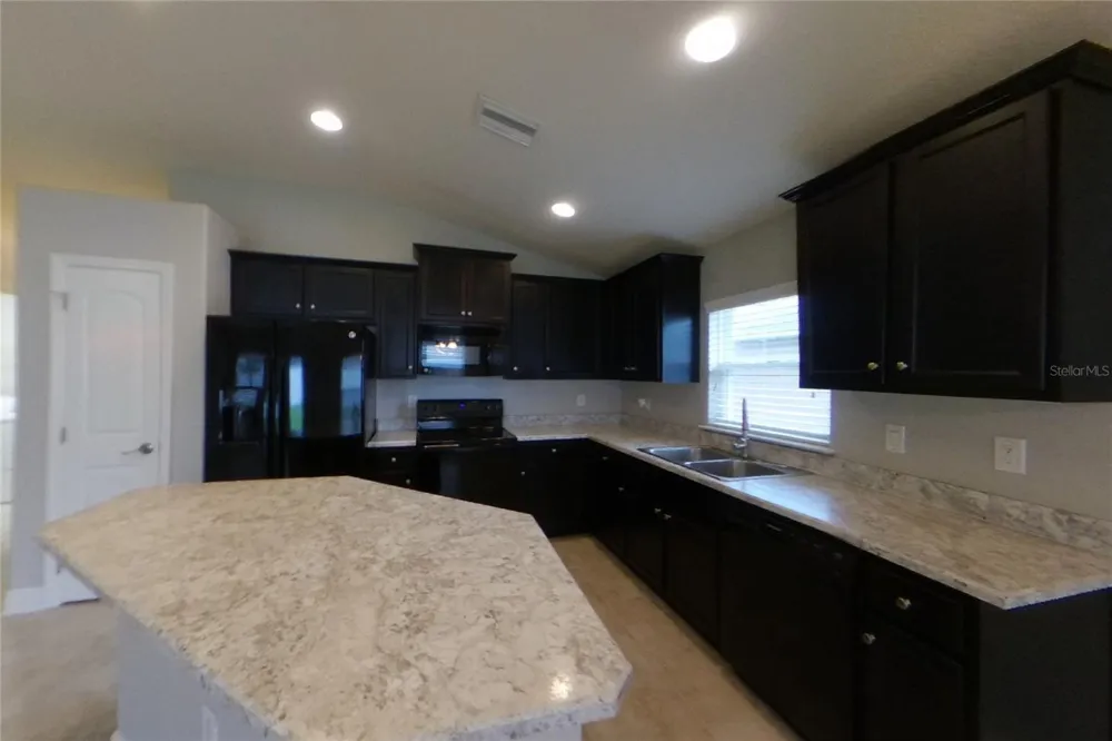 Address Not Shown Wimauma, FL 33598