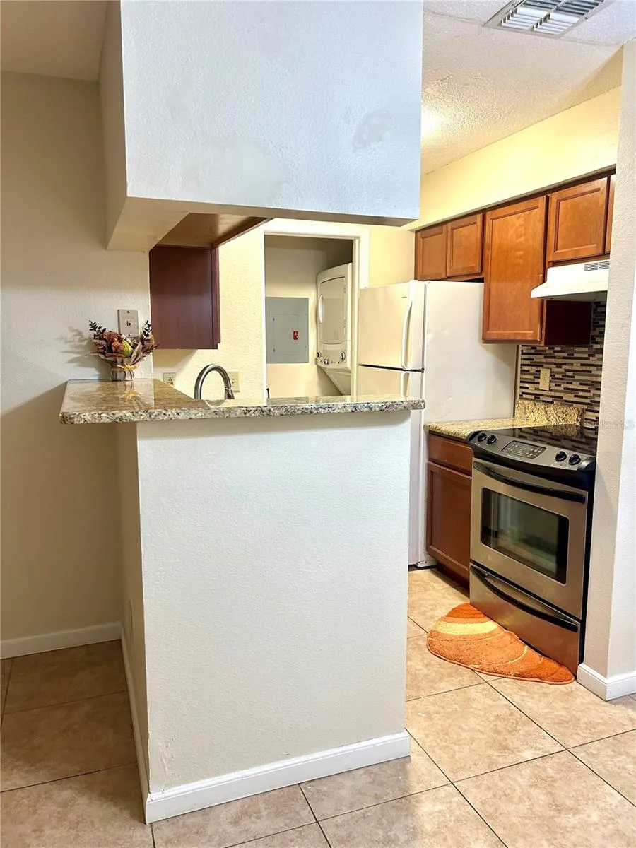 224 AFTON SQUARE #203 Altamonte Springs, FL 32714