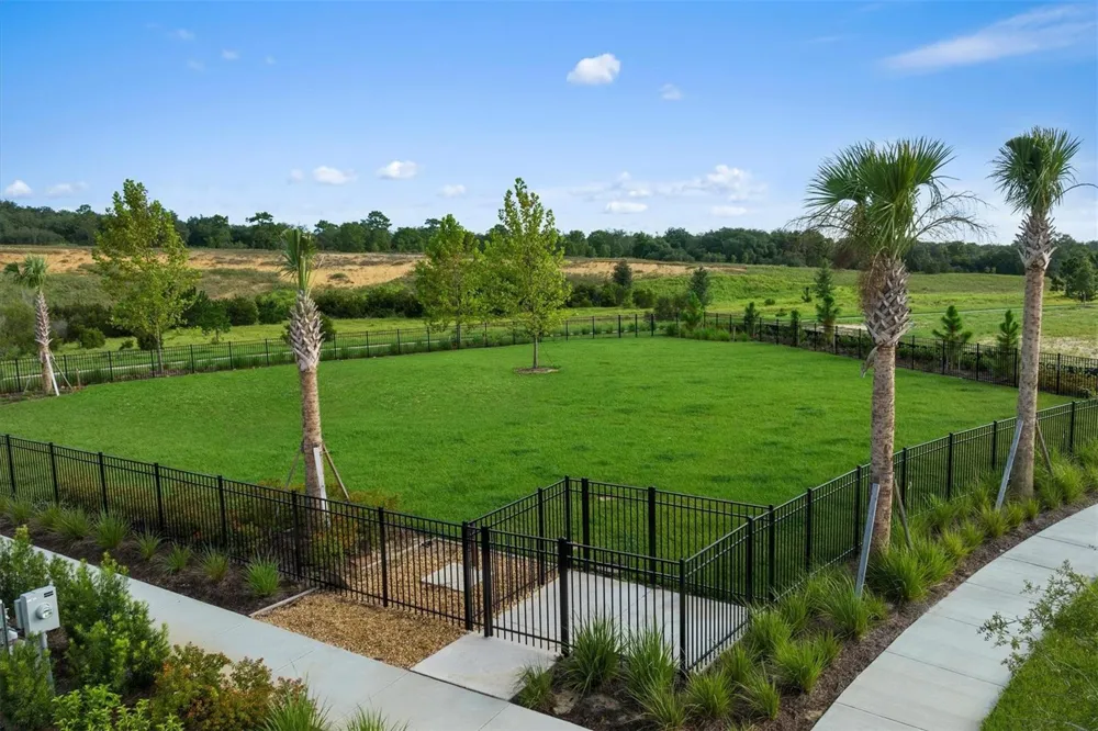 2807 SWEET ACACIA DRIVE Clermont, FL 34711