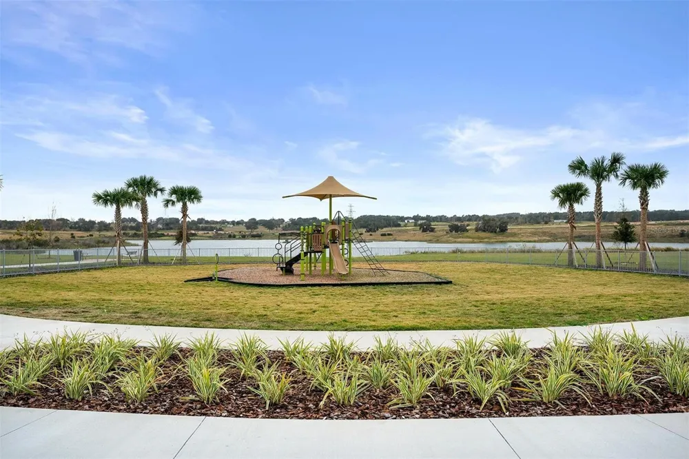 2807 SWEET ACACIA DRIVE Clermont, FL 34711