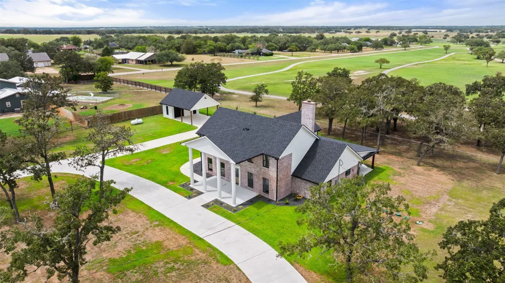 1017 County Road 229 Road Giddings, TX 78942