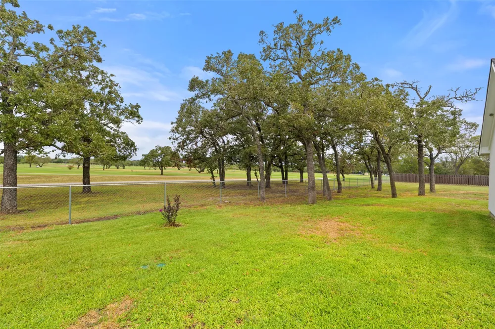 1017 County Road 229 Road Giddings, TX 78942