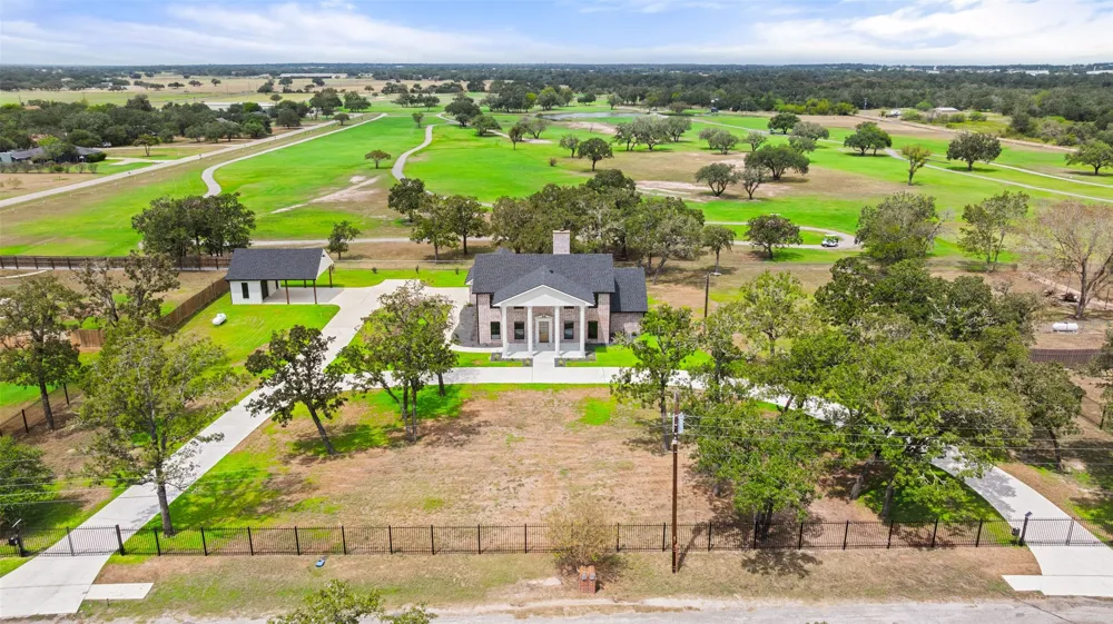 1017 County Road 229 Road Giddings, TX 78942