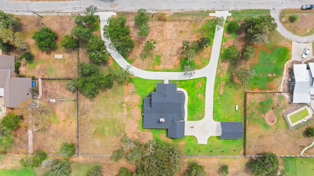 1017 County Road 229 Road Giddings, TX 78942