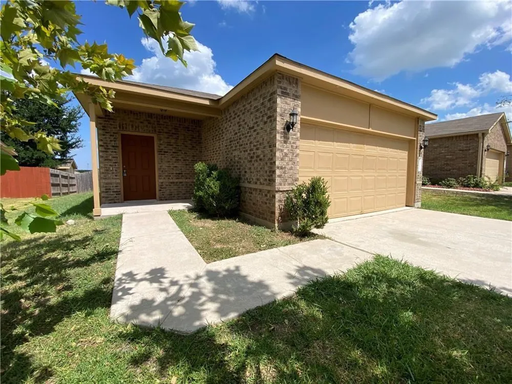 5704 Knoll Pines Pass Austin, TX 78724