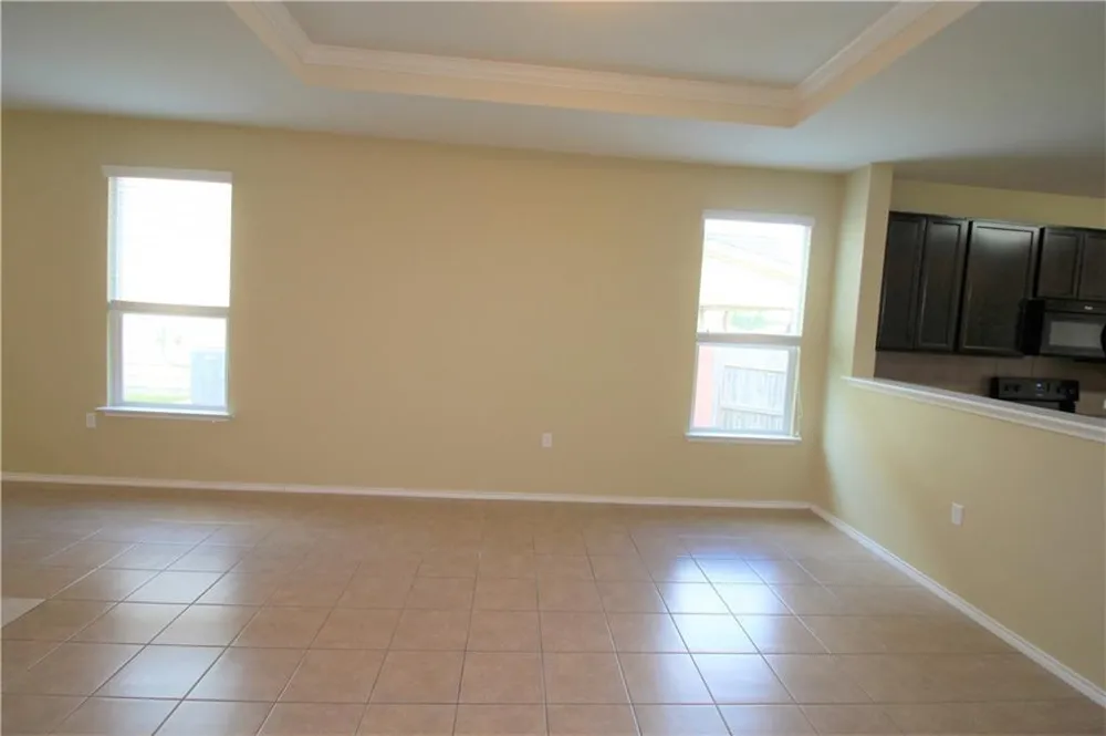 5704 Knoll Pines Pass Austin, TX 78724