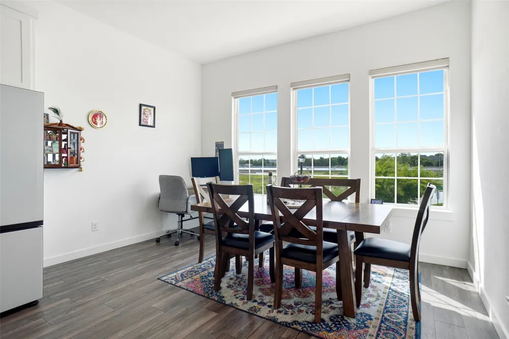 695 Vista Del Lago Drive Lewisville, TX 75067