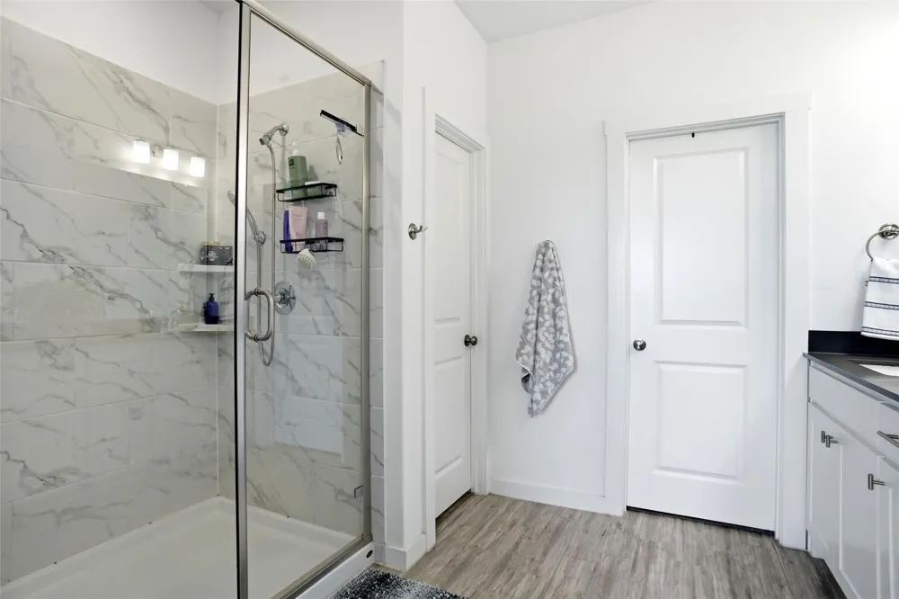 695 Vista Del Lago Drive Lewisville, TX 75067