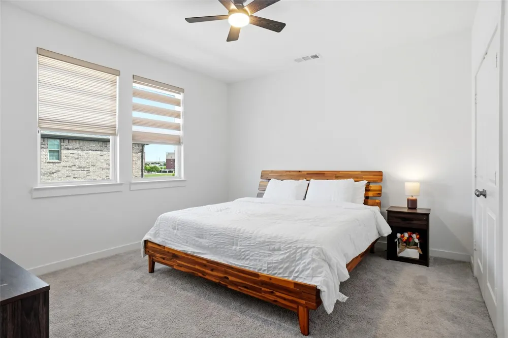 695 Vista Del Lago Drive Lewisville, TX 75067