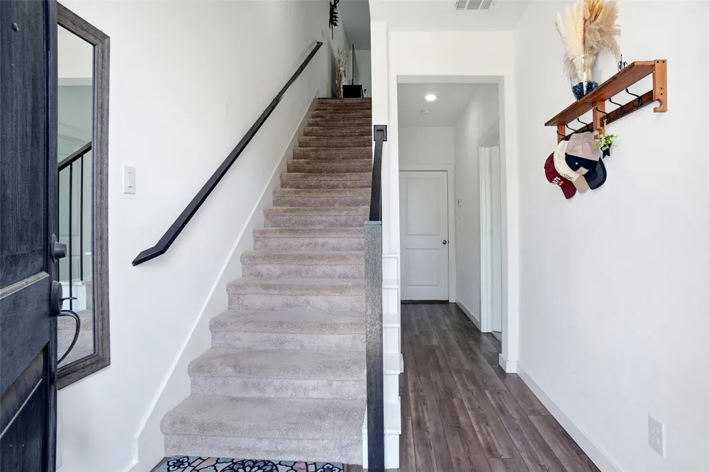 695 Vista Del Lago Drive Lewisville, TX 75067