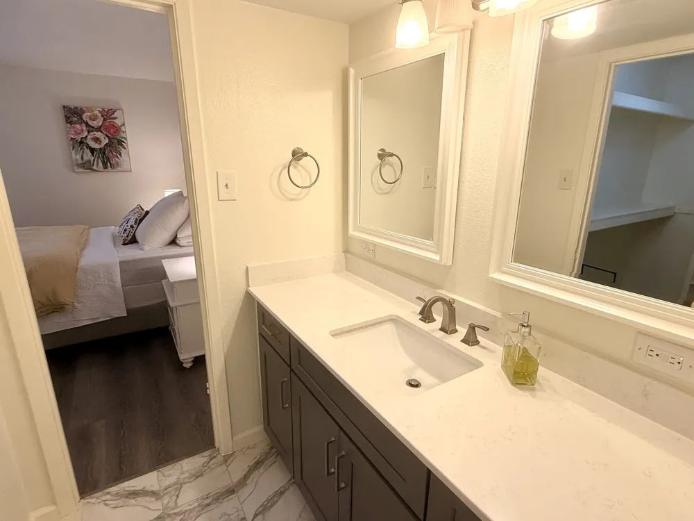 6029 E University Boulevard #110 Dallas, TX 75206