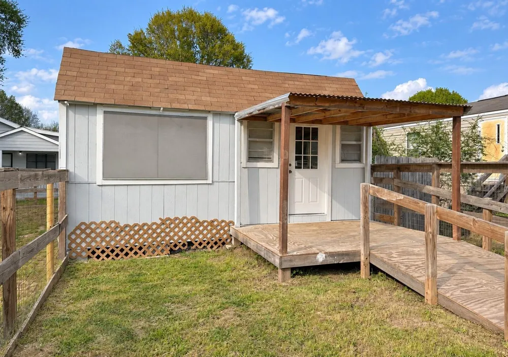 11806 E Jane Lane Tomball, TX 77375