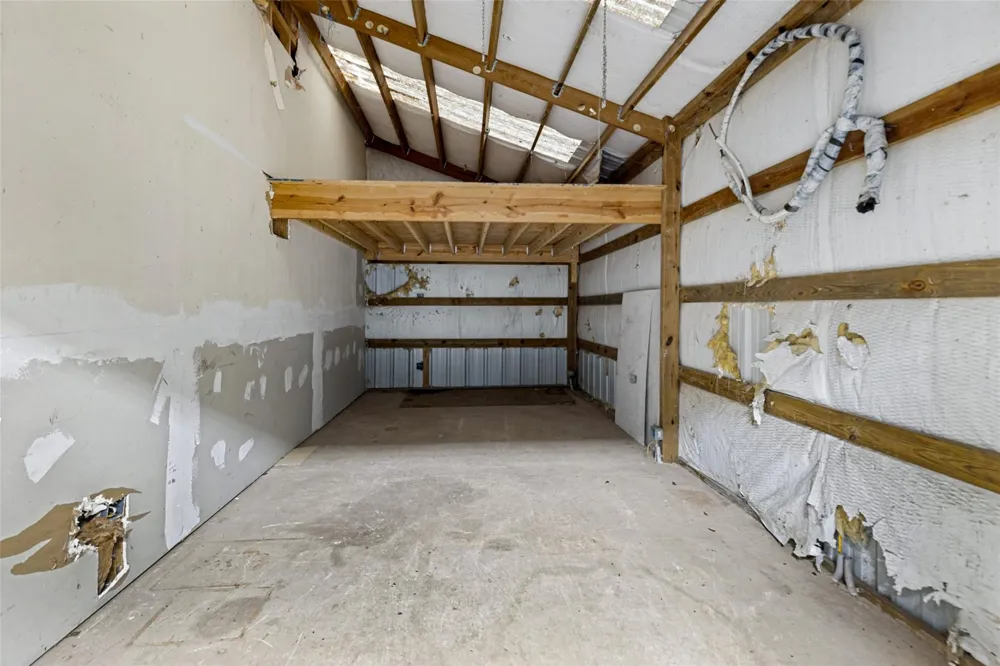 11806 E Jane Lane Tomball, TX 77375