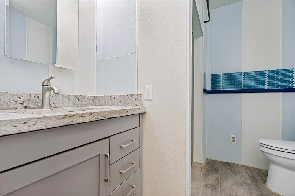 11806 E Jane Lane Tomball, TX 77375