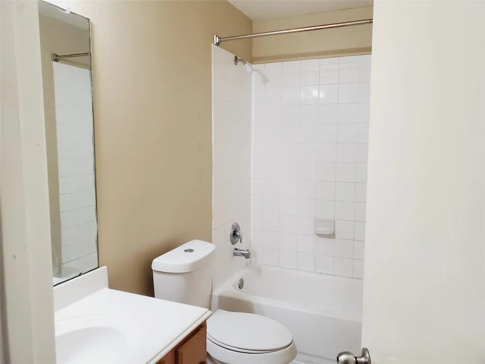 2659 Daryns Landing Drive Houston, TX 77038
