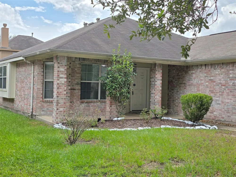 2659 Daryns Landing Drive Houston, TX 77038