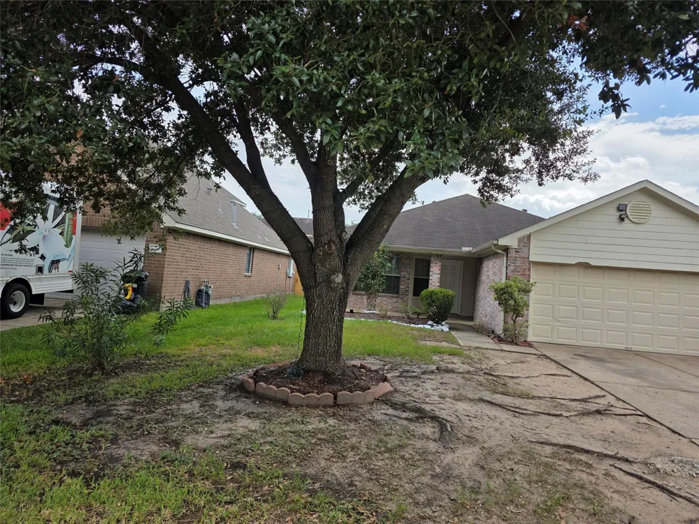 2659 Daryns Landing Drive Houston, TX 77038